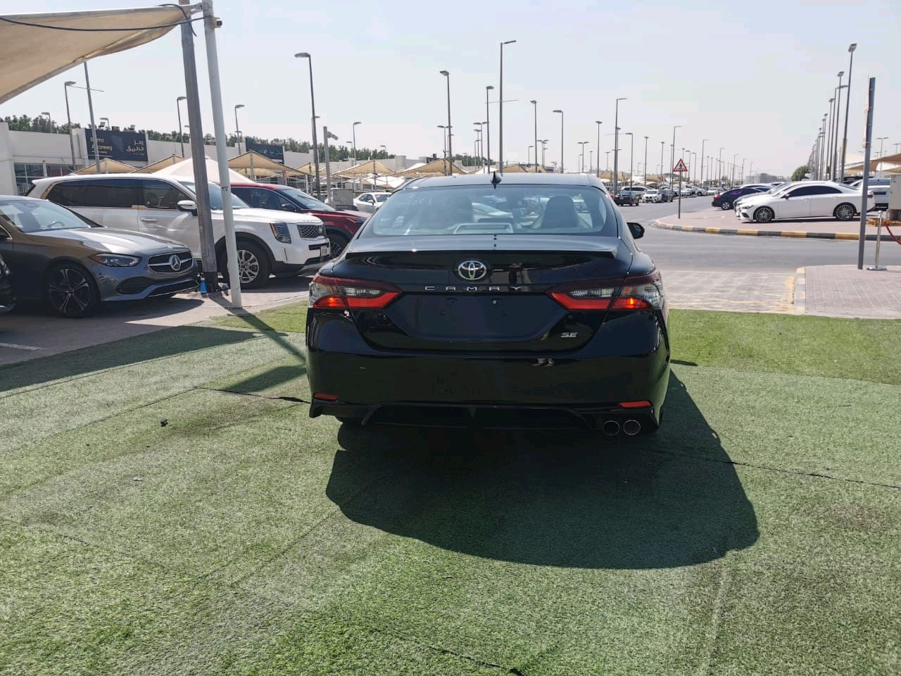Toyota Camry - Image 3