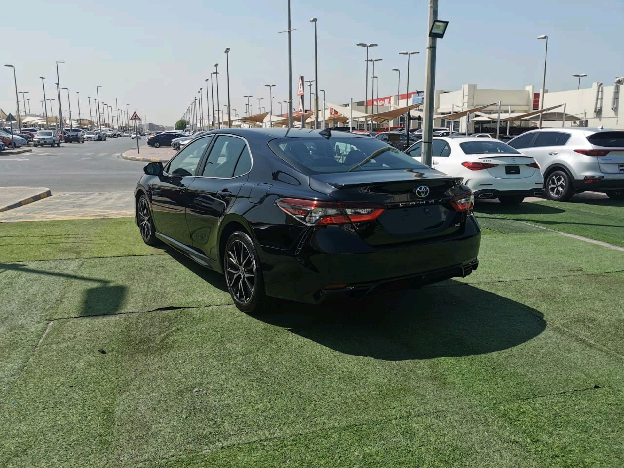 Toyota Camry - Image 9