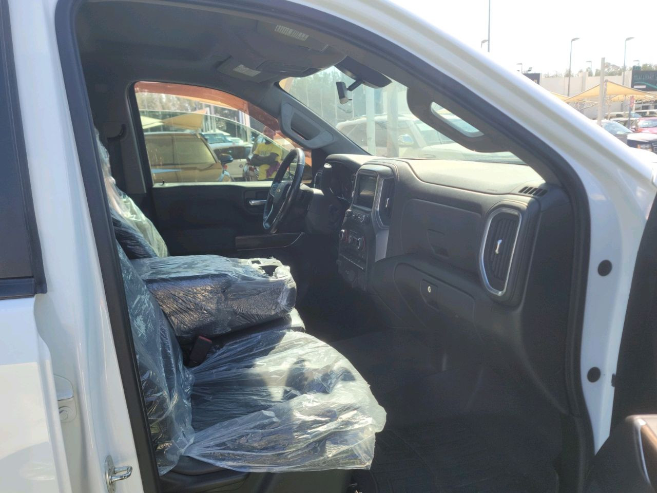 Chevrolet Silverado - Image 9
