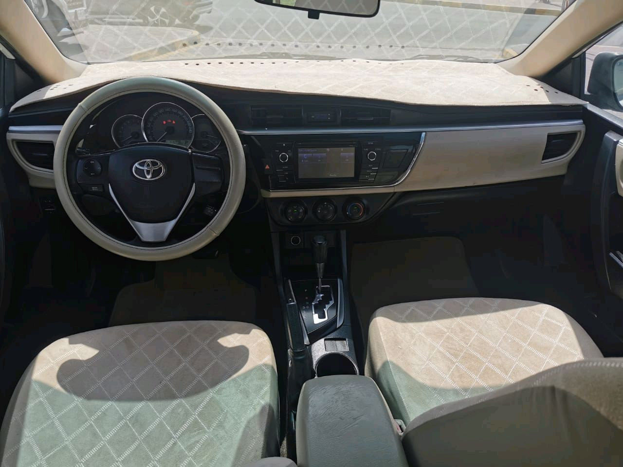 Toyota Corolla - Image 8