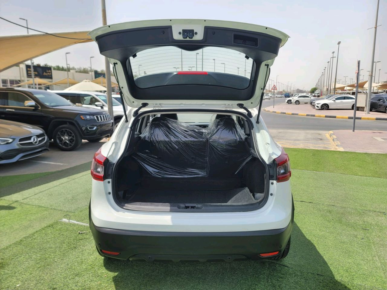 Nissan Rogue - Image 8