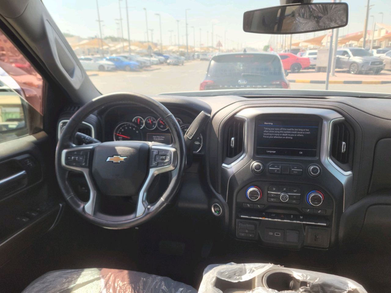 Chevrolet Silverado - Image 11