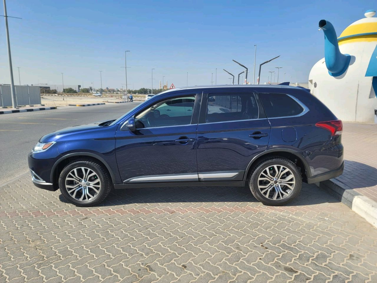 Mitsubishi Outlander - Image 4