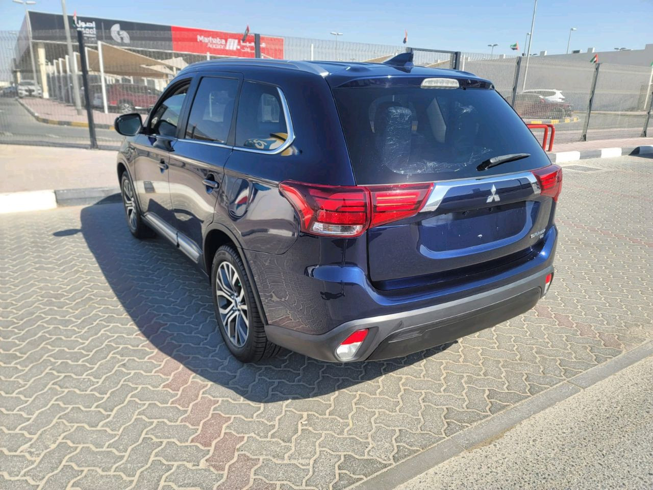 Mitsubishi Outlander - Image 9