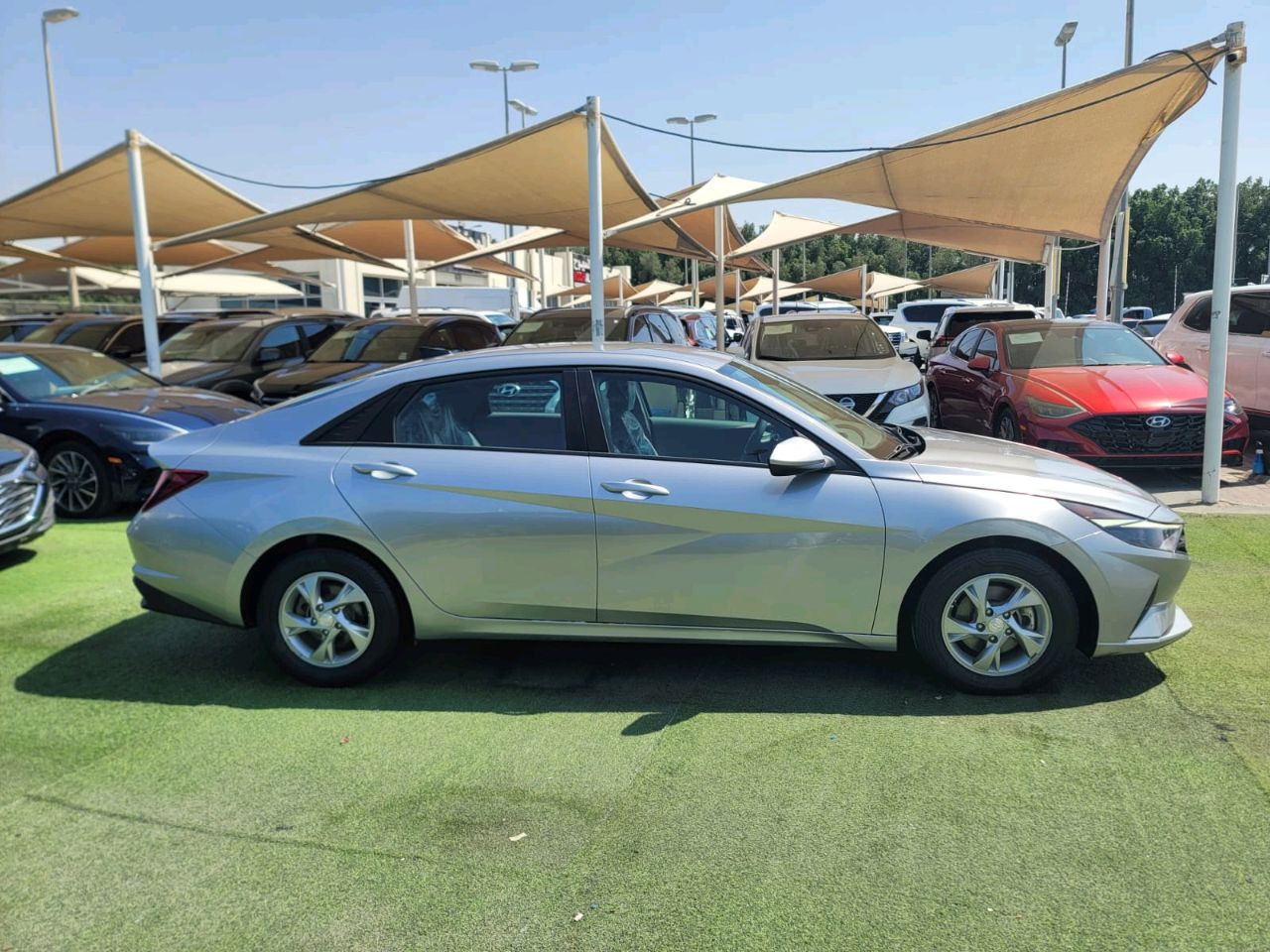 Hyundai Elantra - Image 5