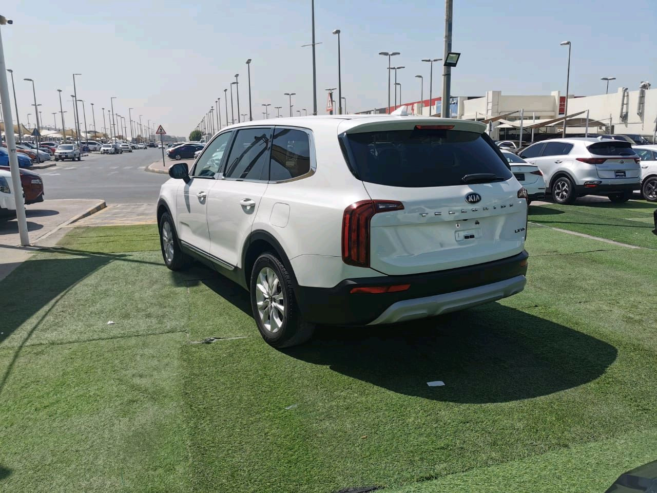 KIA Telluride - Image 3