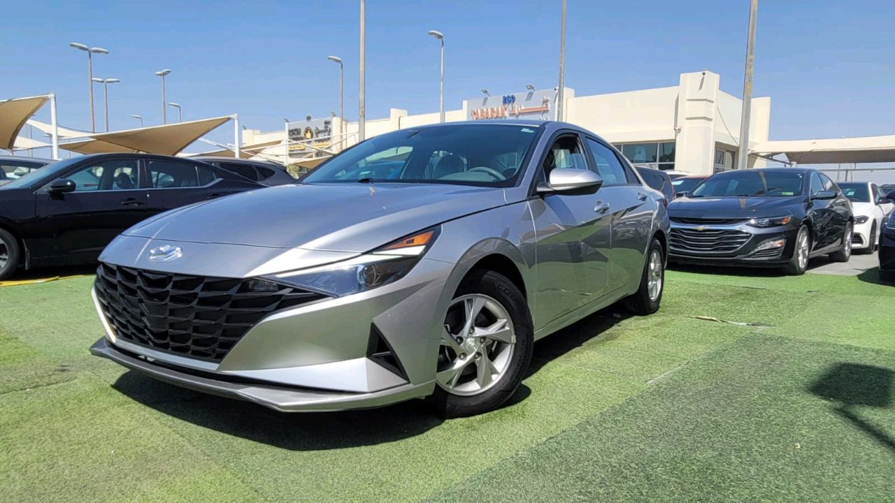 Hyundai Elantra - Image 7