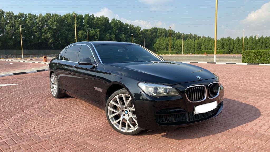BMW 7-Series - Image 6