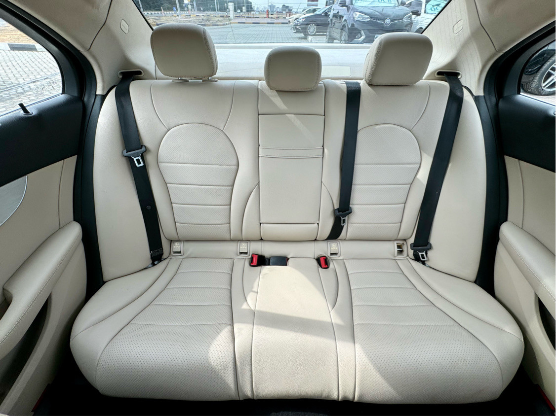Mercedes Benz C-Class - Image 7