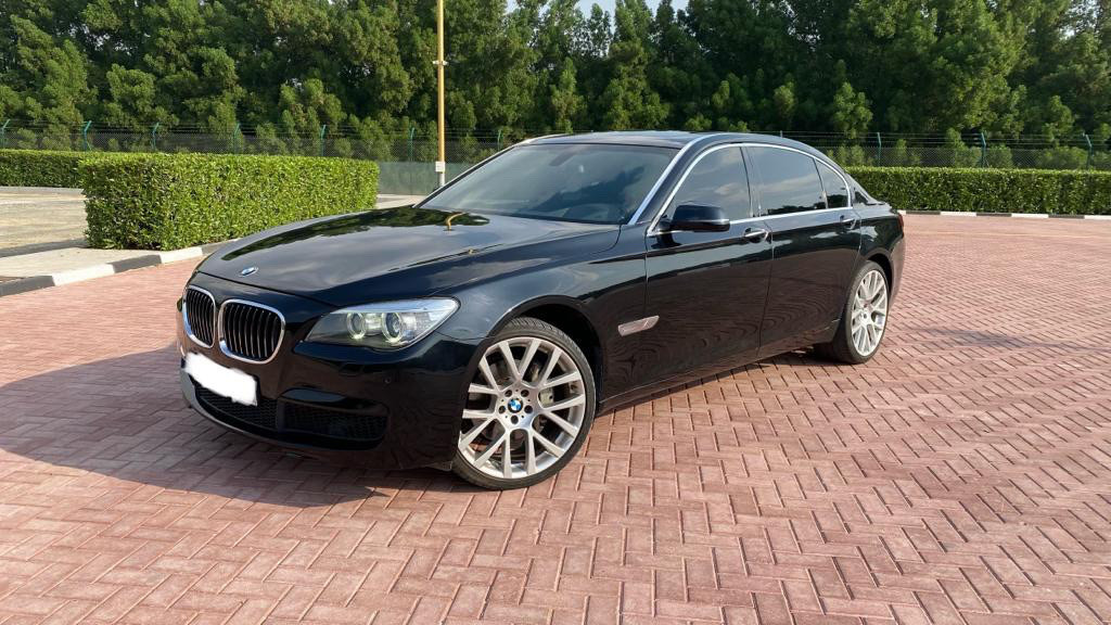 BMW 7-Series - Image 3