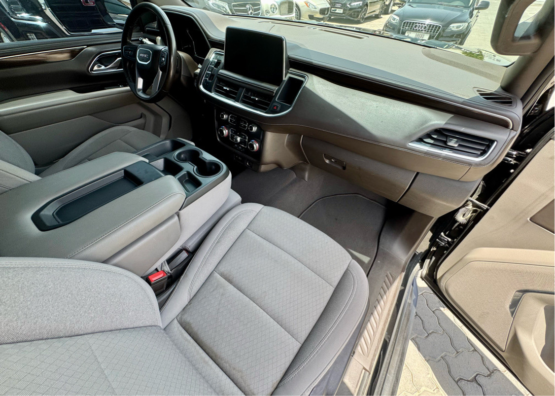 GMC Yukon - Image 12