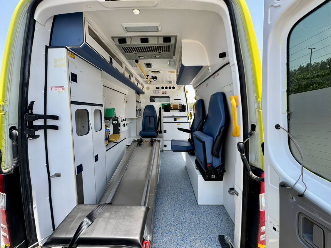 Mercedes Benz Sprinter - Image 10