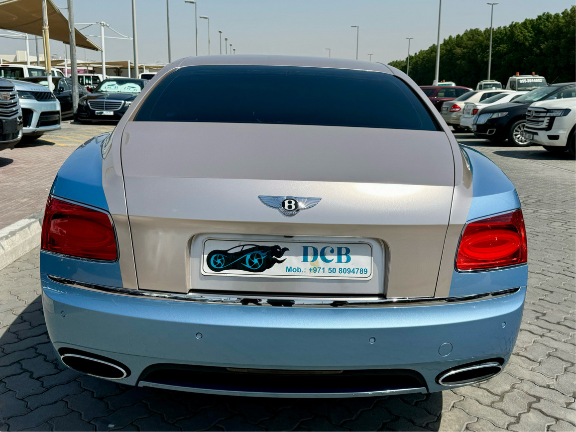 Bentley Continental Flying Spur - Image 5