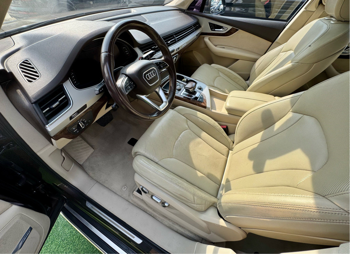Audi Q7 - Image 7