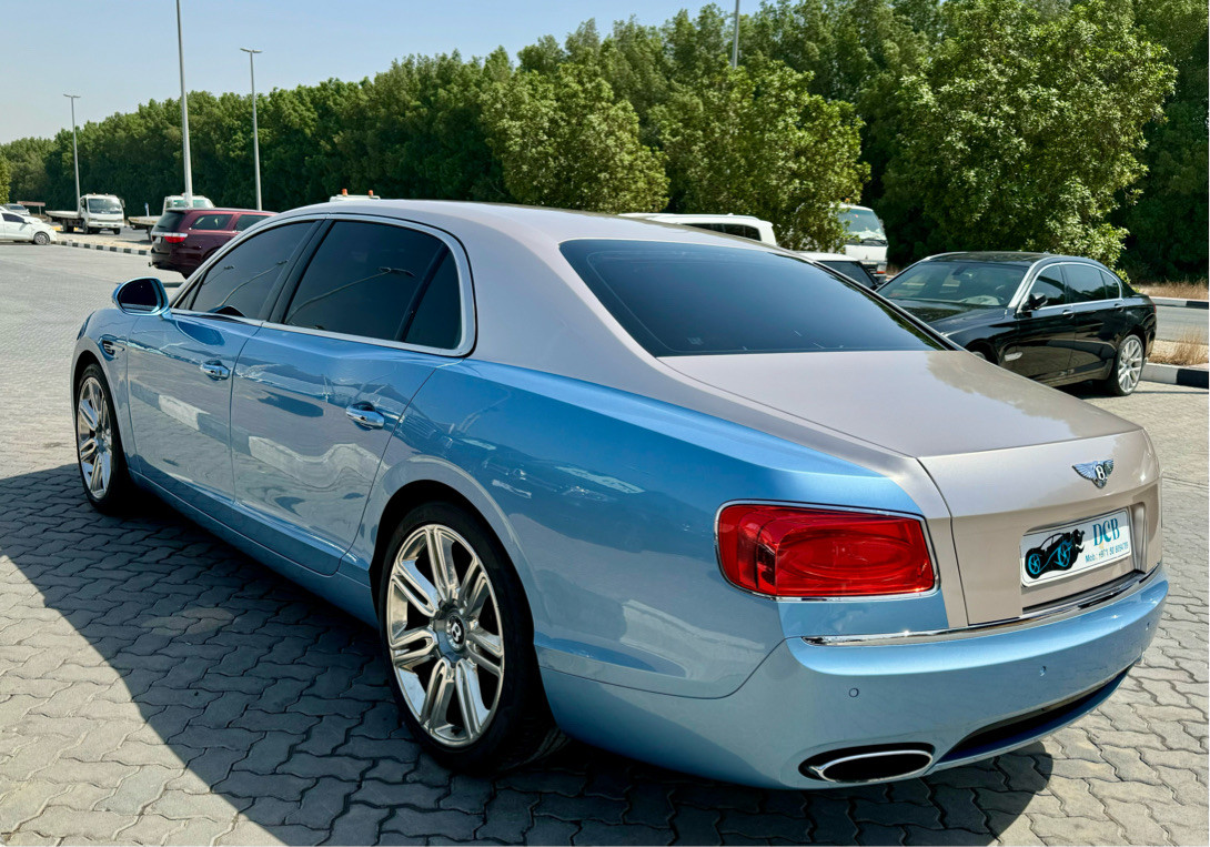 Bentley Continental Flying Spur - Image 6