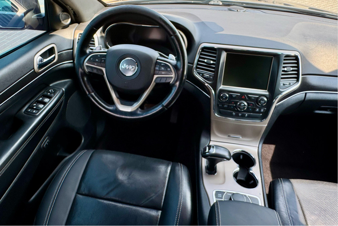 Jeep Grand Cherokee - Image 10