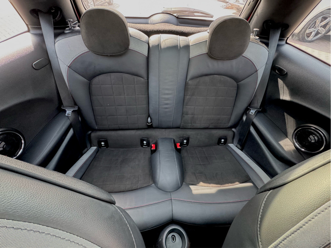 Mini Cooper Model S - Image 10