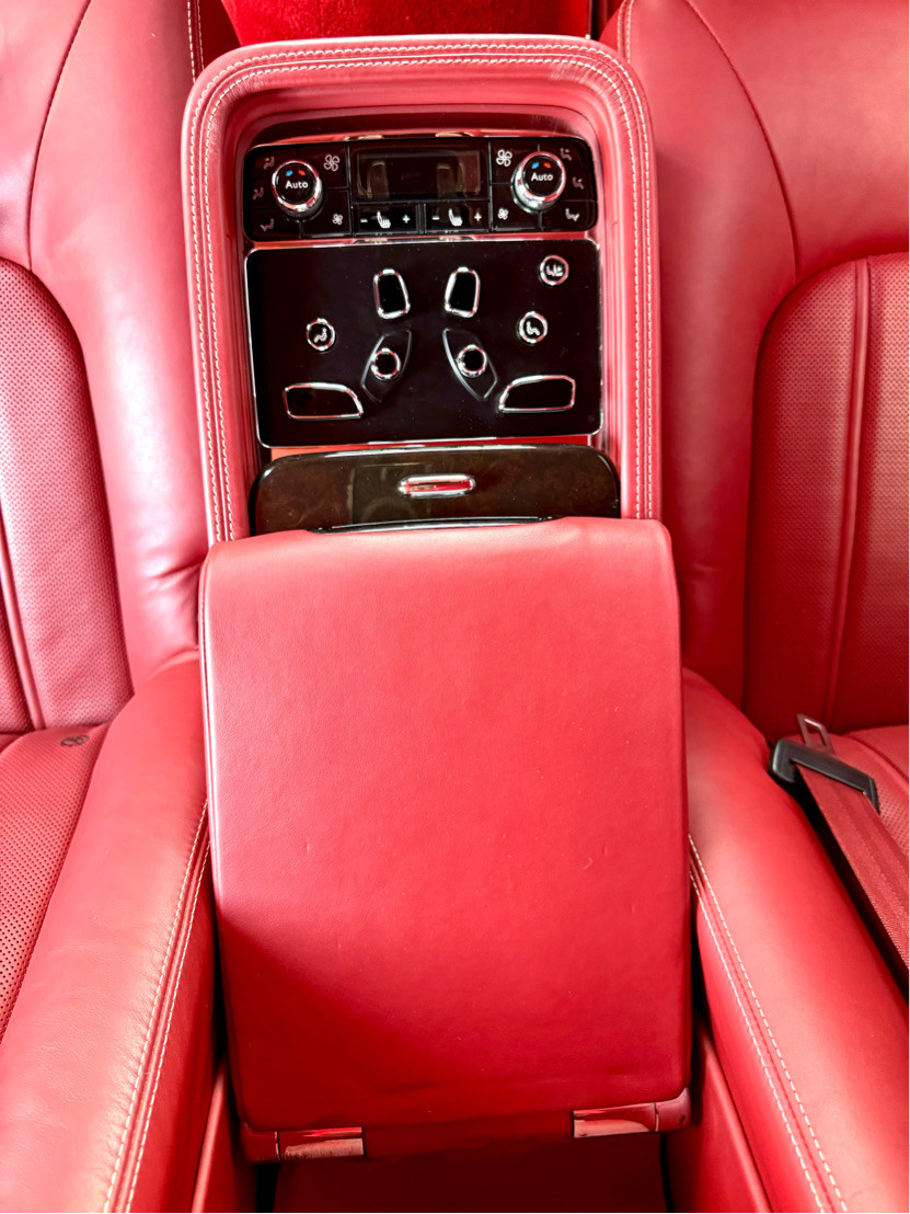 Bentley Mulsanne - Image 11