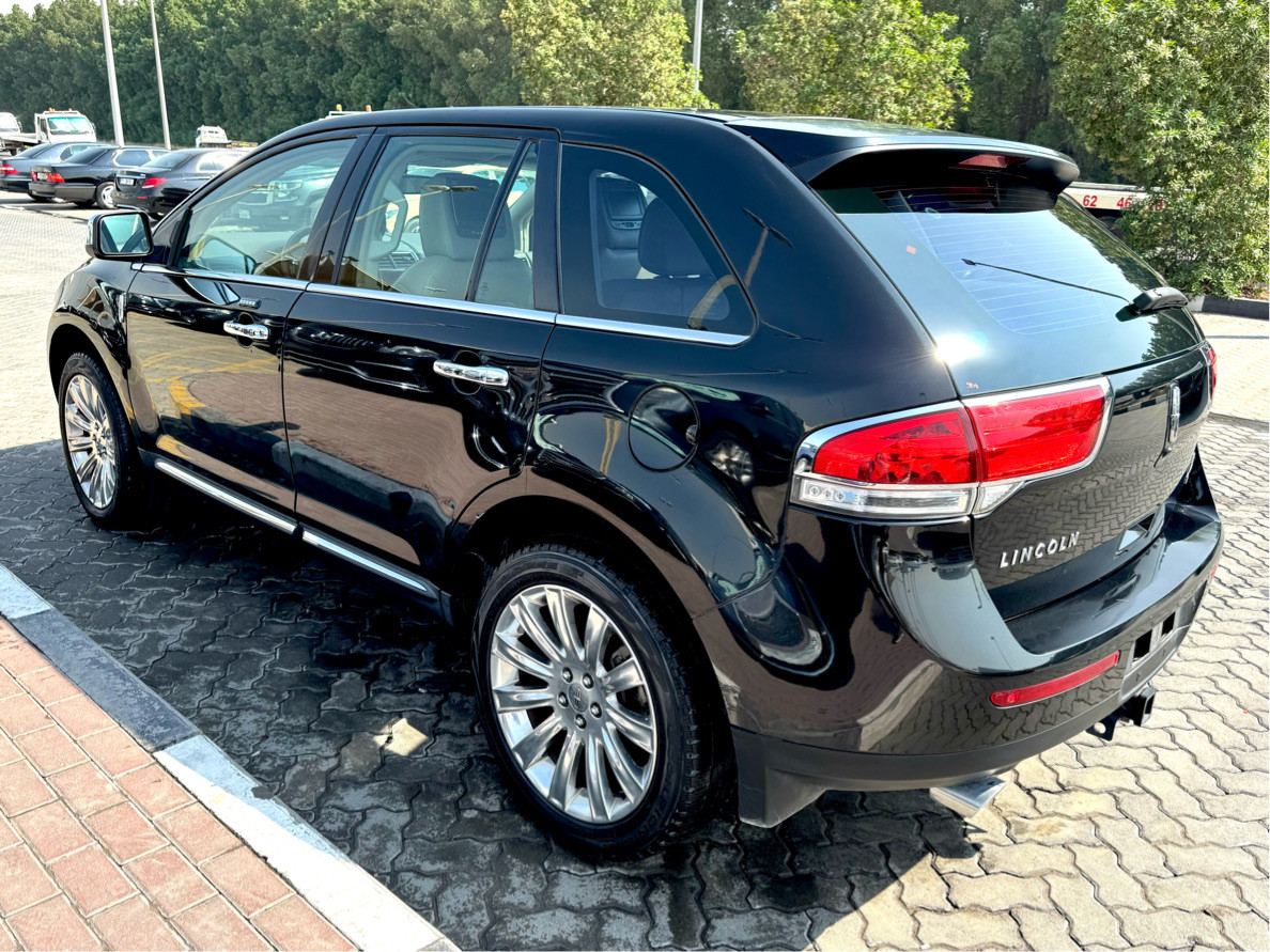 Lincoln MKX - Image 4