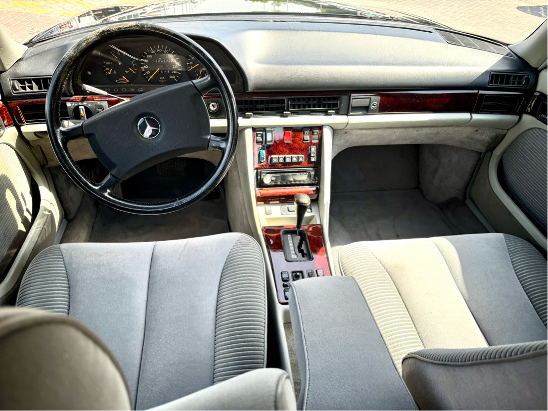 Mercedes Benz 500/560 - Image 10