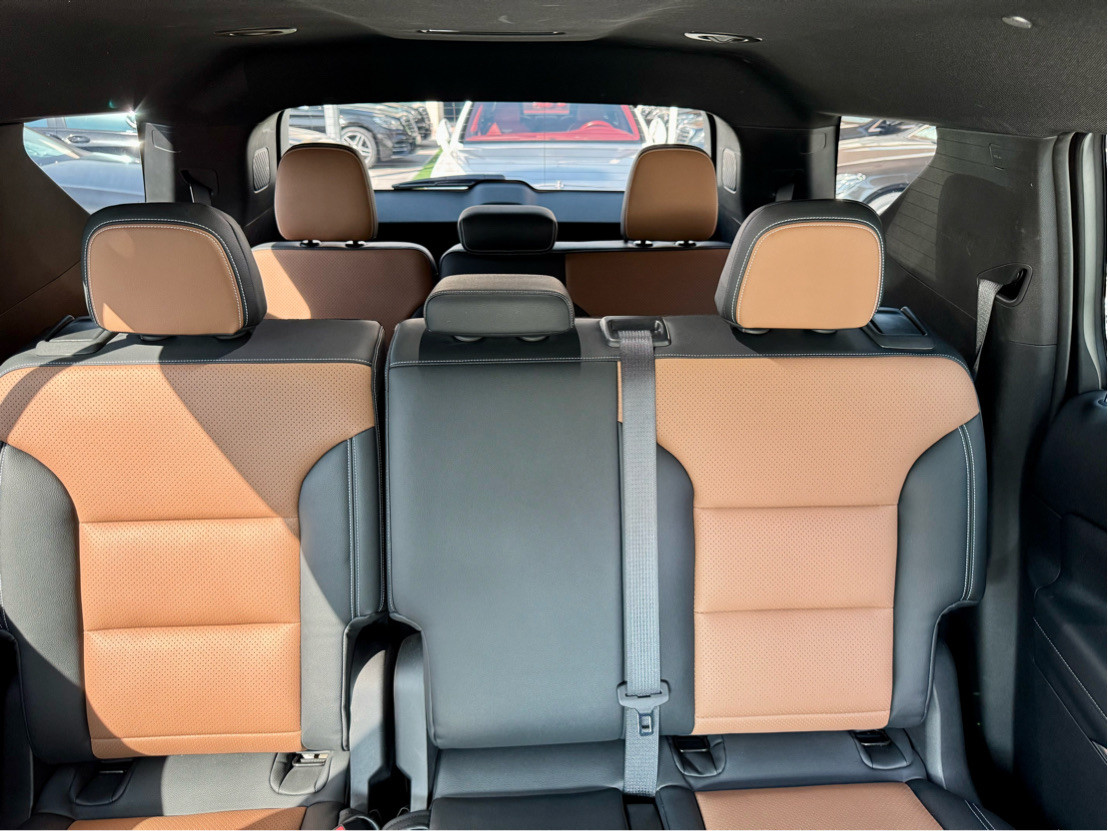 Chevrolet Traverse - Image 9