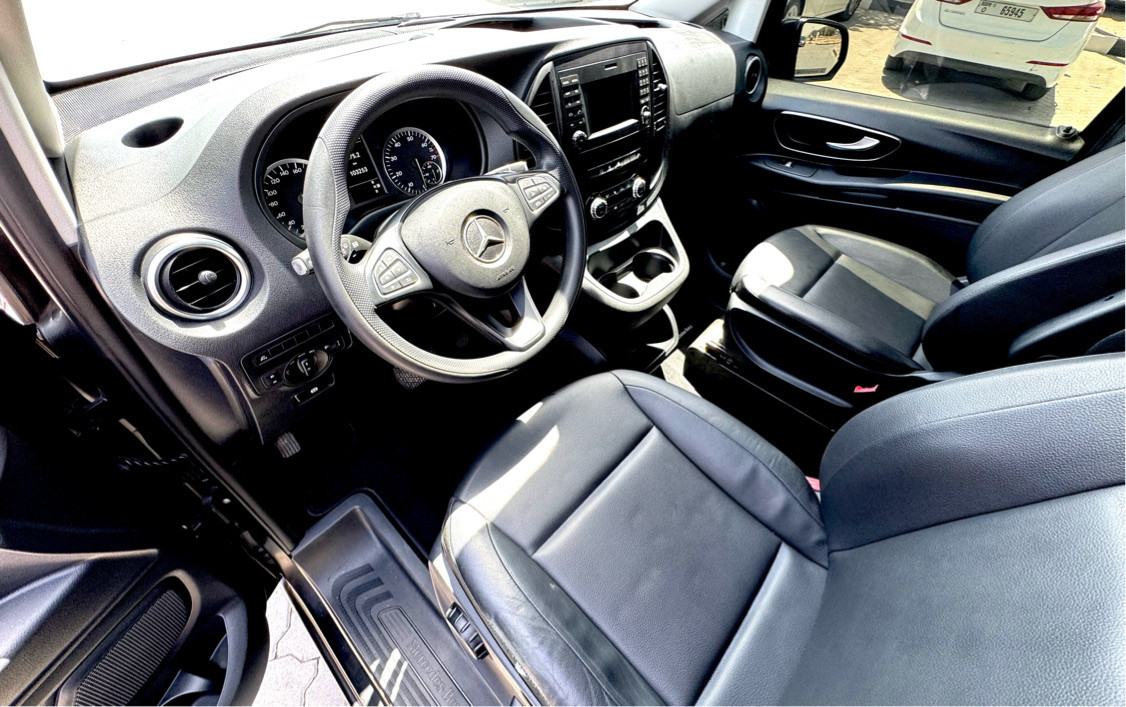 Mercedes Benz V250 - Image 12