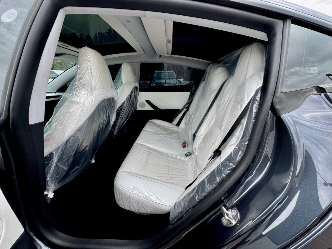 Tesla Model 3 - Image 9
