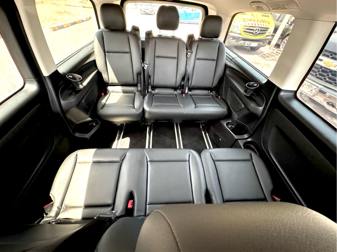 Mercedes Benz V250 - Image 11