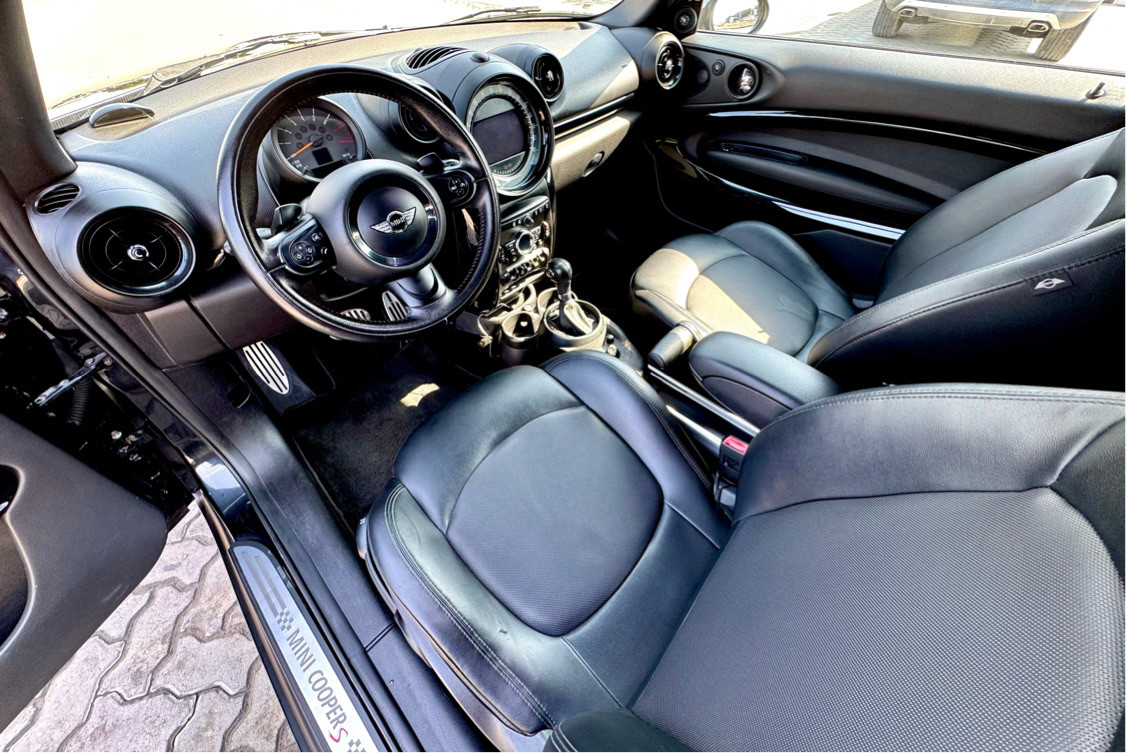 Mini Cooper Model S - Image 7
