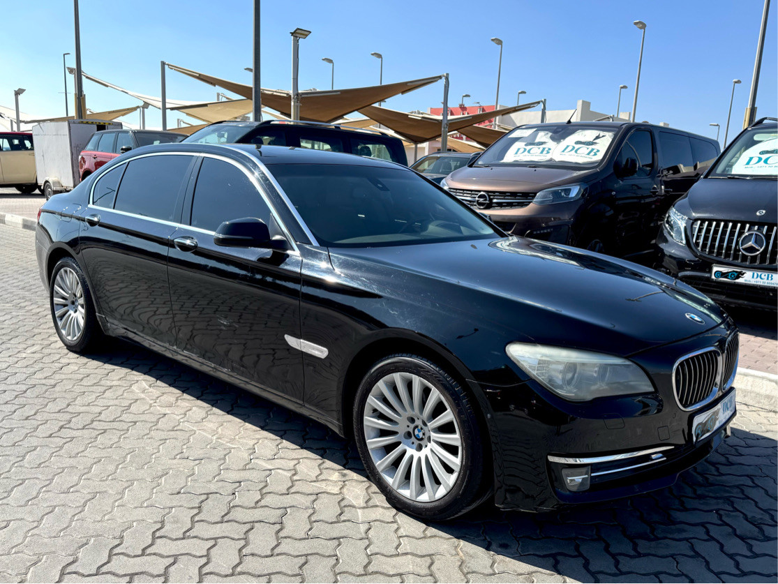 BMW 7-Series - Image 3