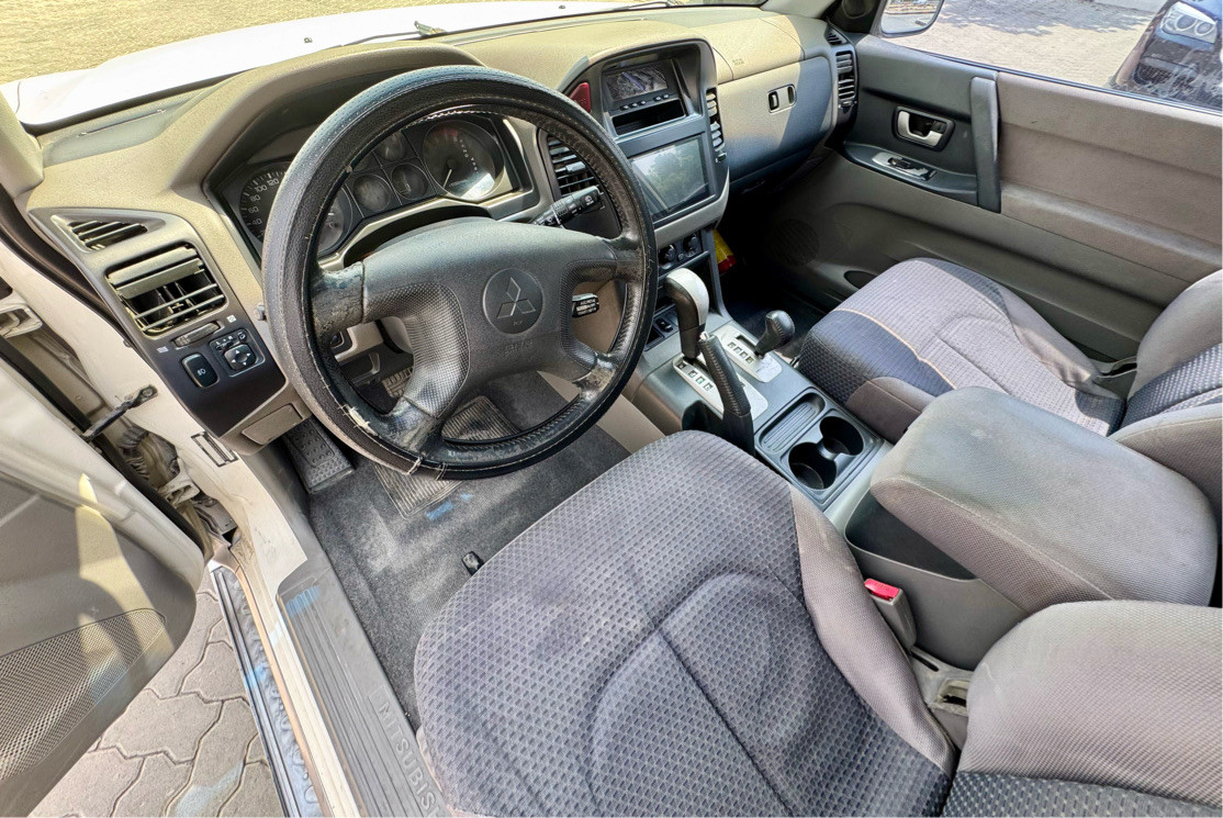 Mitsubishi Pajero - Image 9