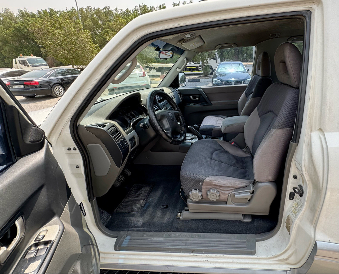 Mitsubishi Pajero - Image 6