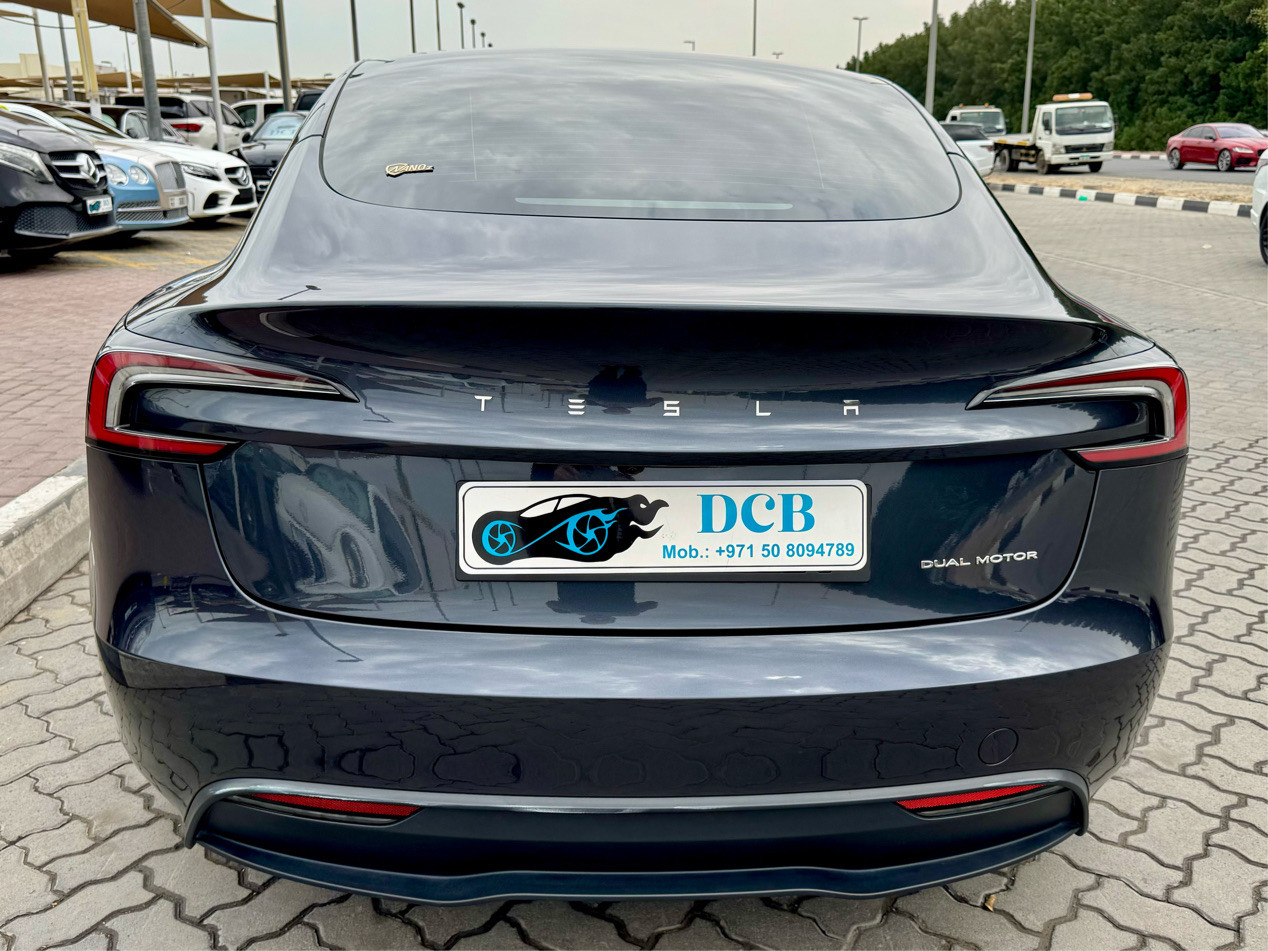 Tesla Model 3 - Image 10