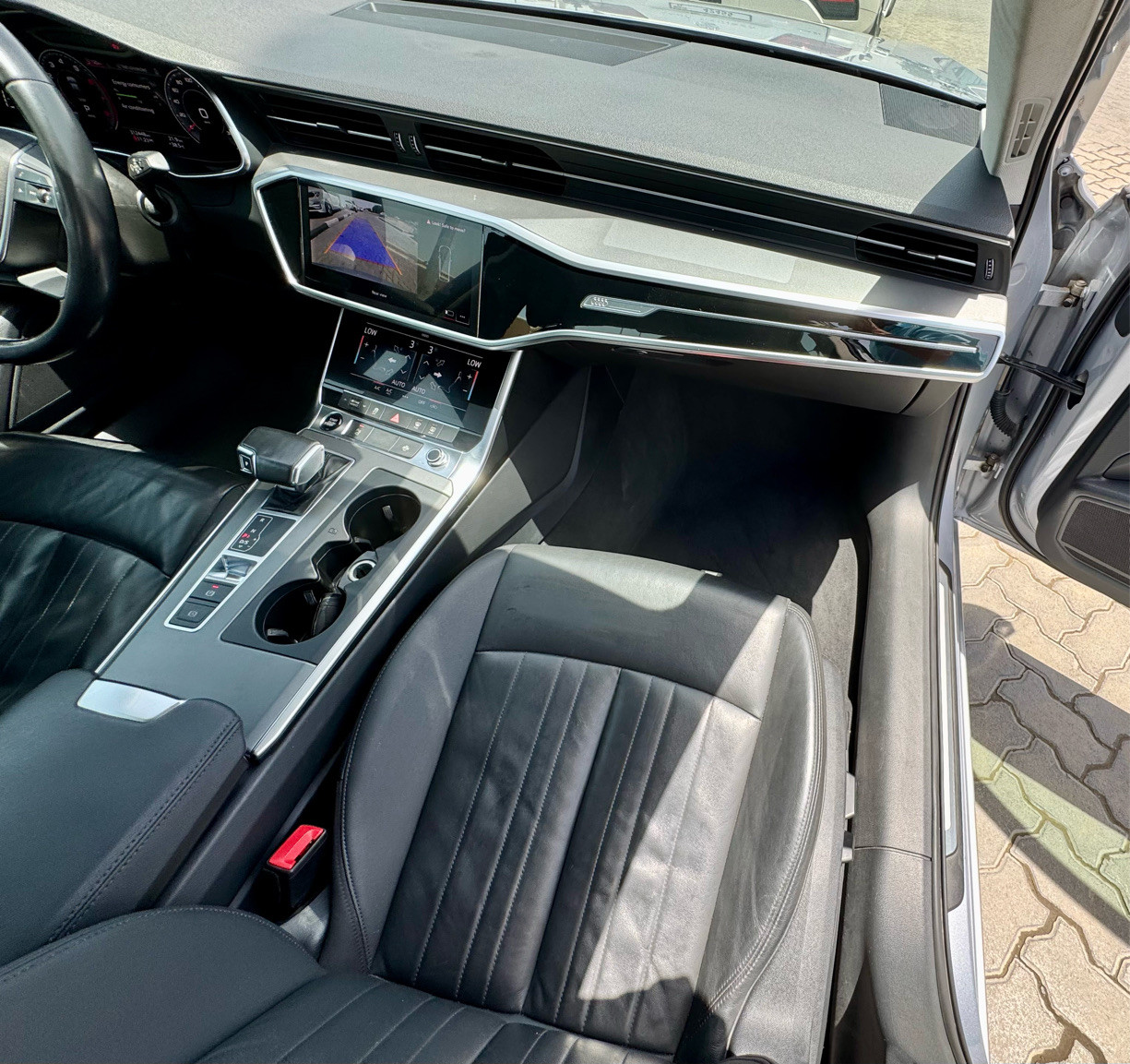 Audi A6 - Image 8