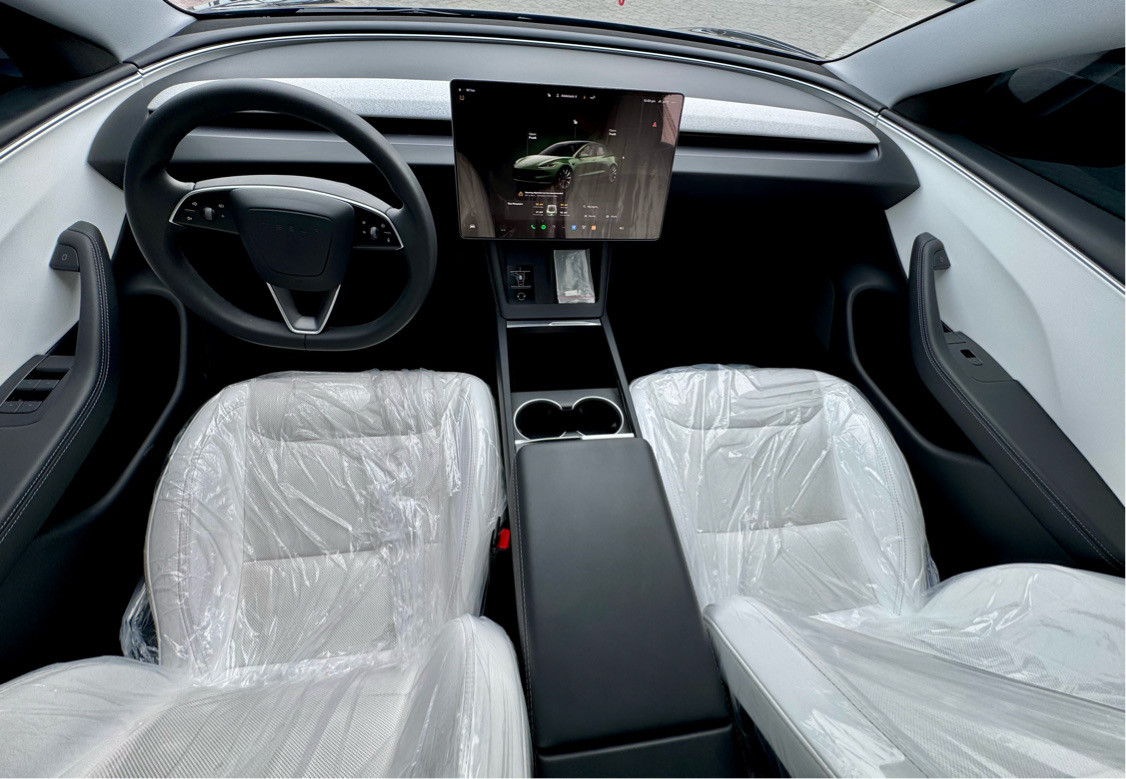 Tesla Model 3 - Image 7