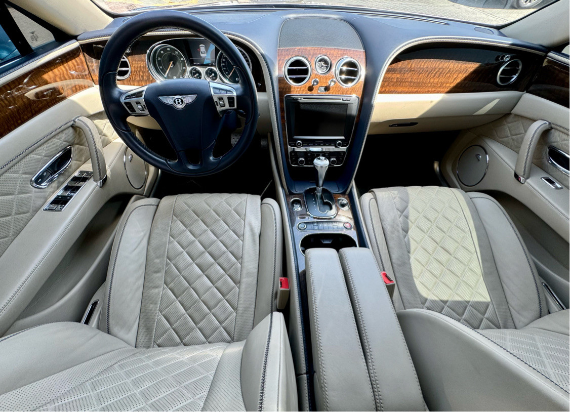 Bentley Continental Flying Spur - Image 9