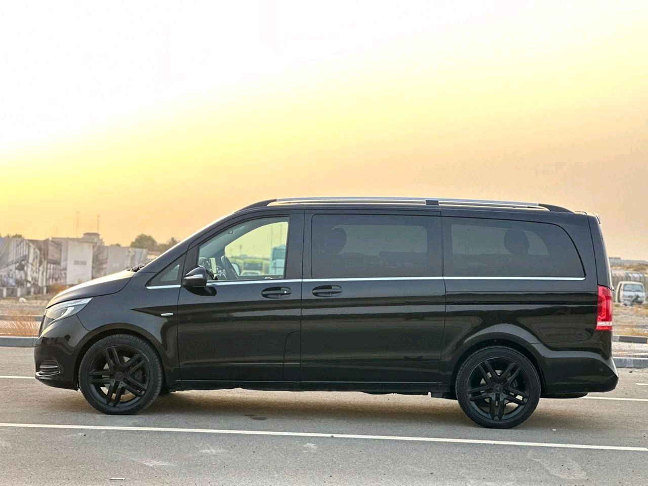 Mercedes Benz Viano - Image 6