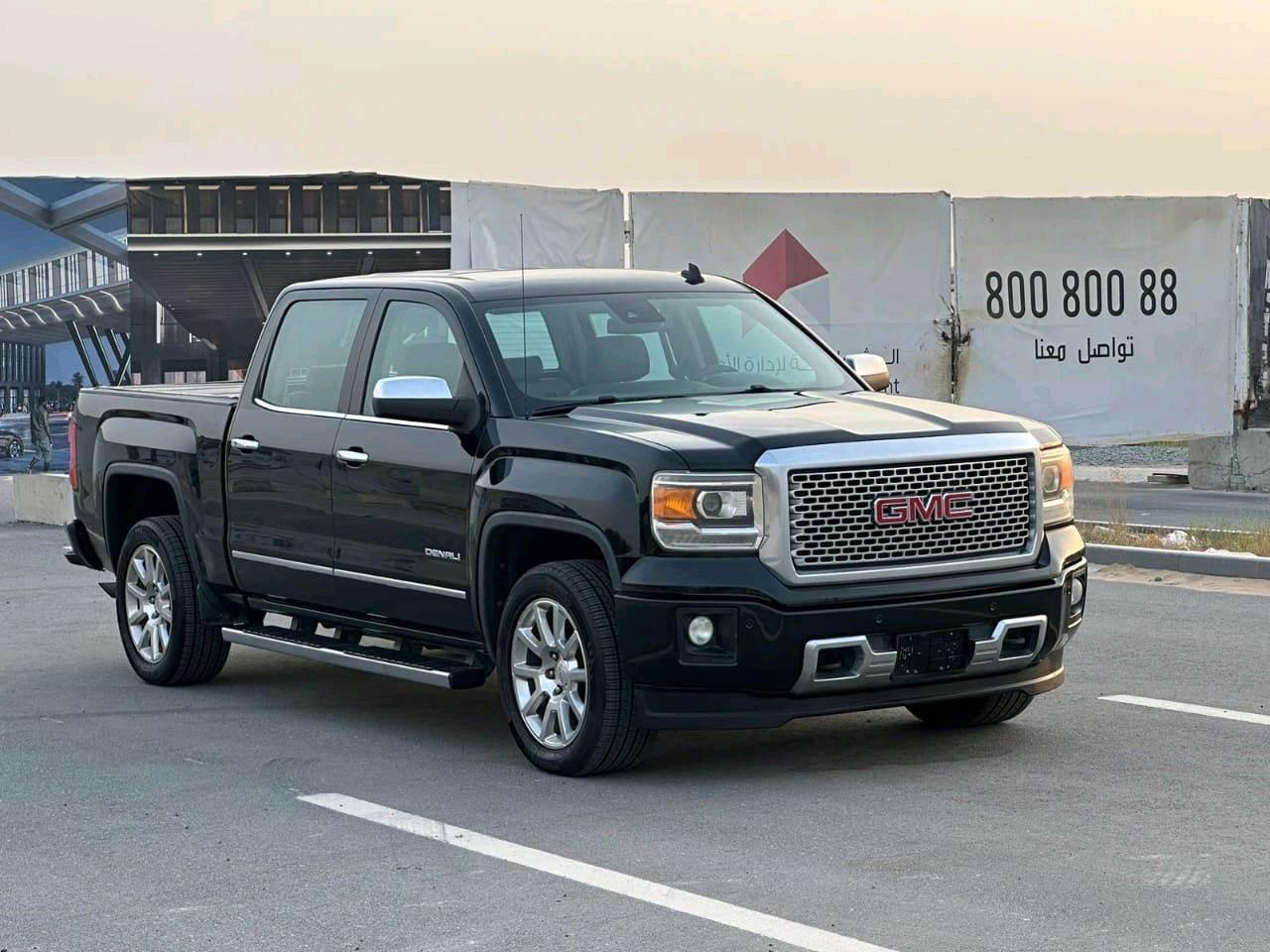 GMC Sierra - Image 9