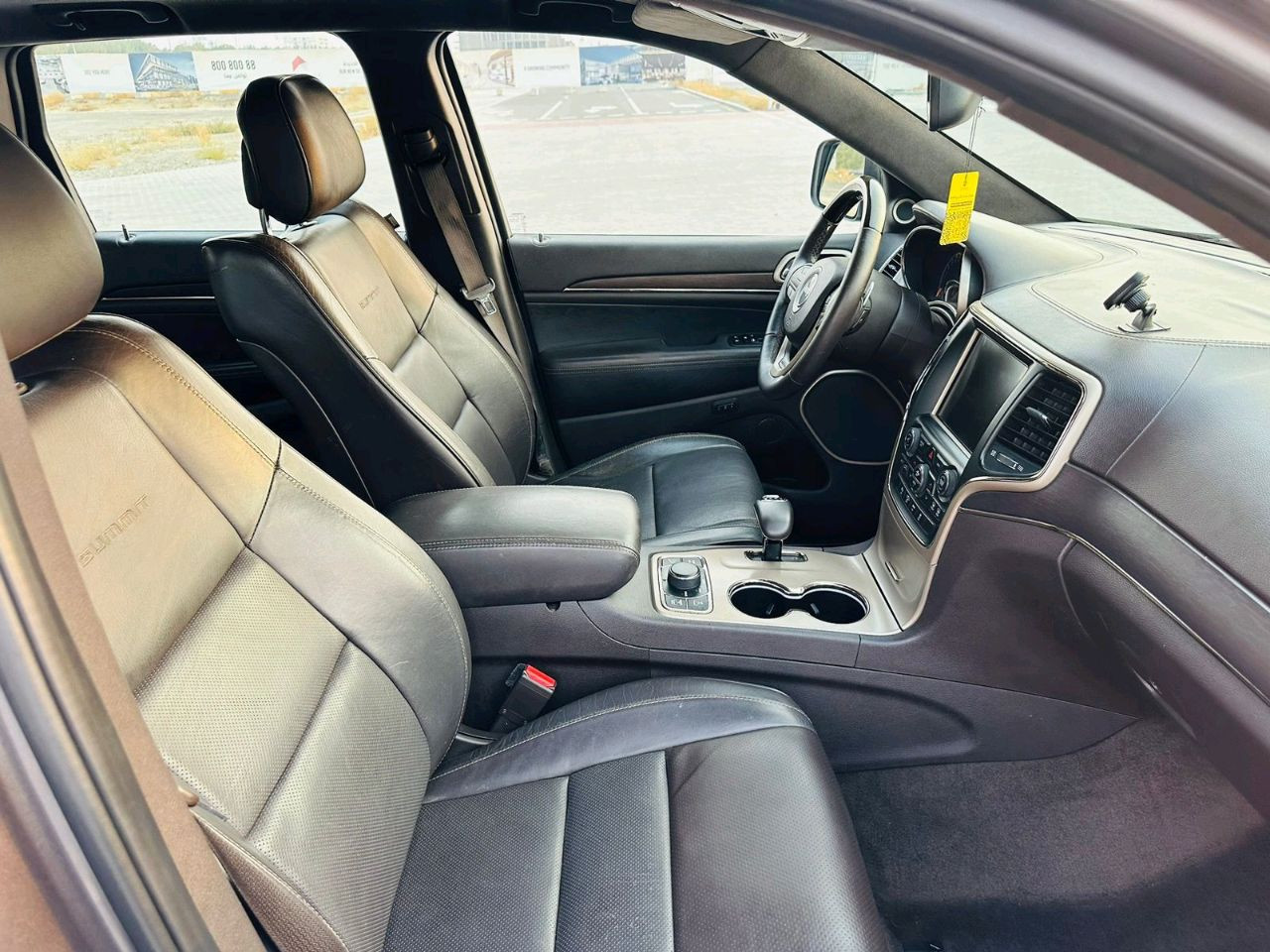 Jeep Grand Cherokee - Image 10