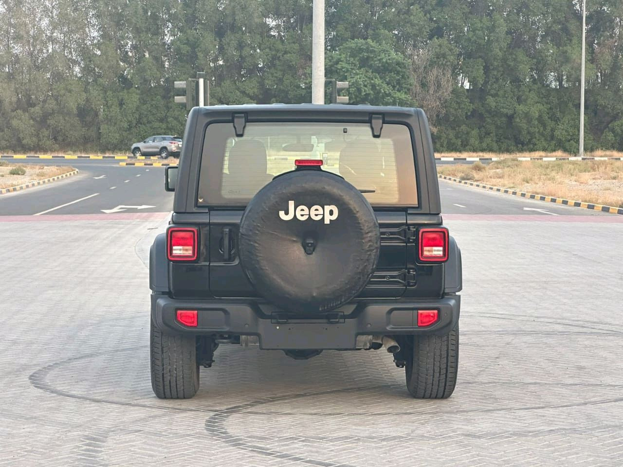 Jeep Wrangler - Image 4