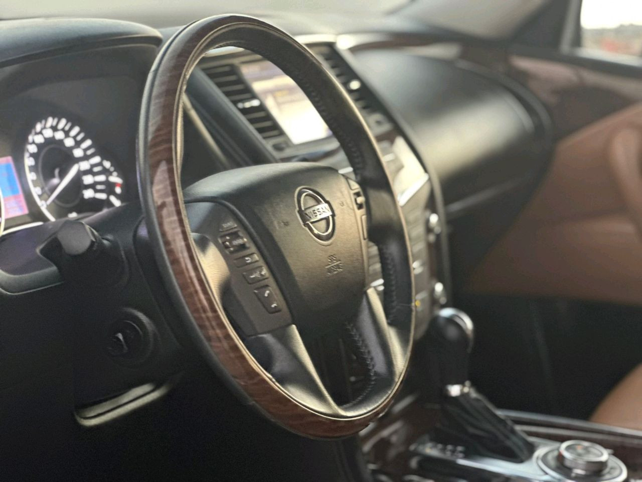 Nissan Patrol - Image 10