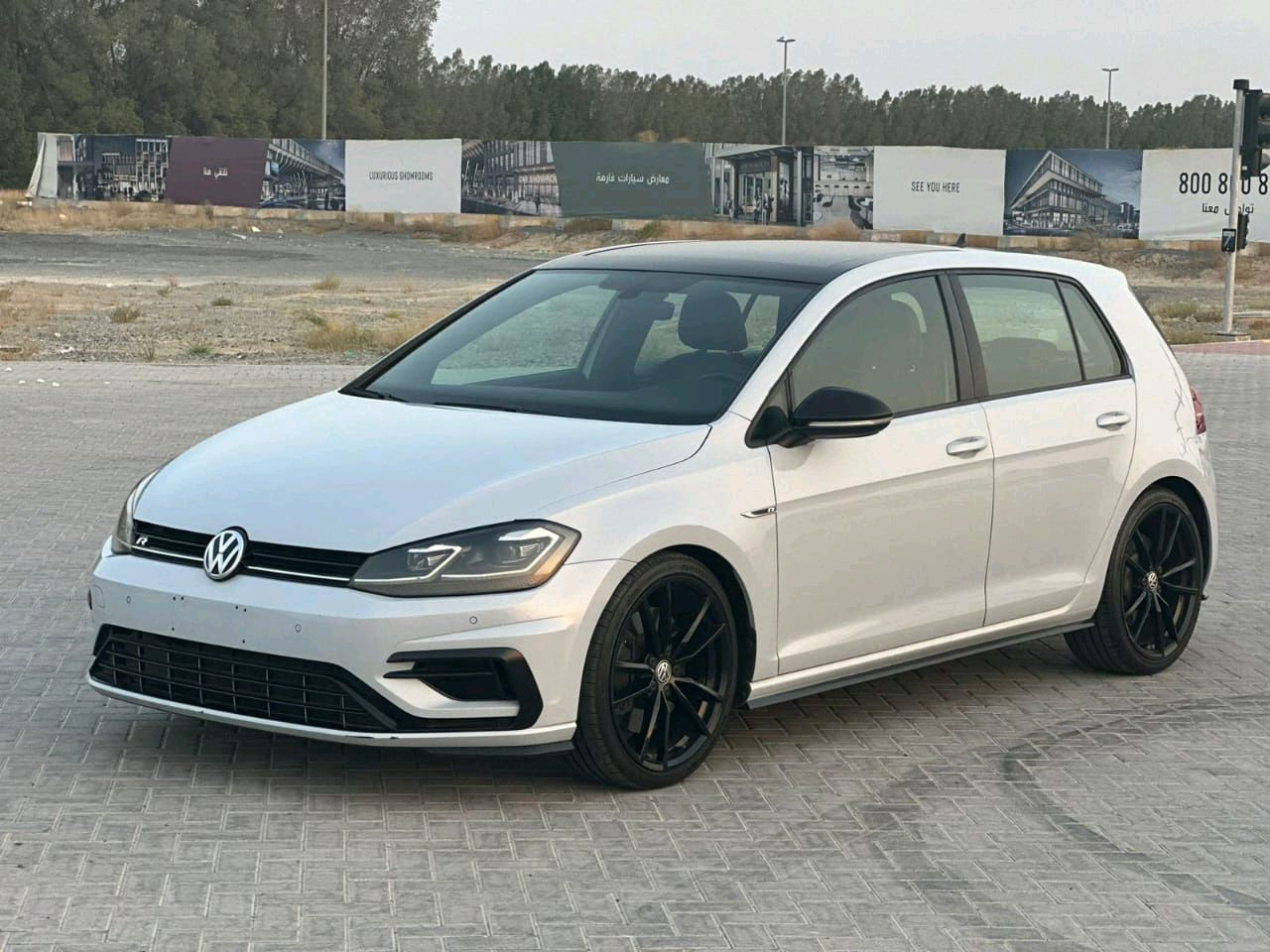Volkswagen Golf R - Image 13