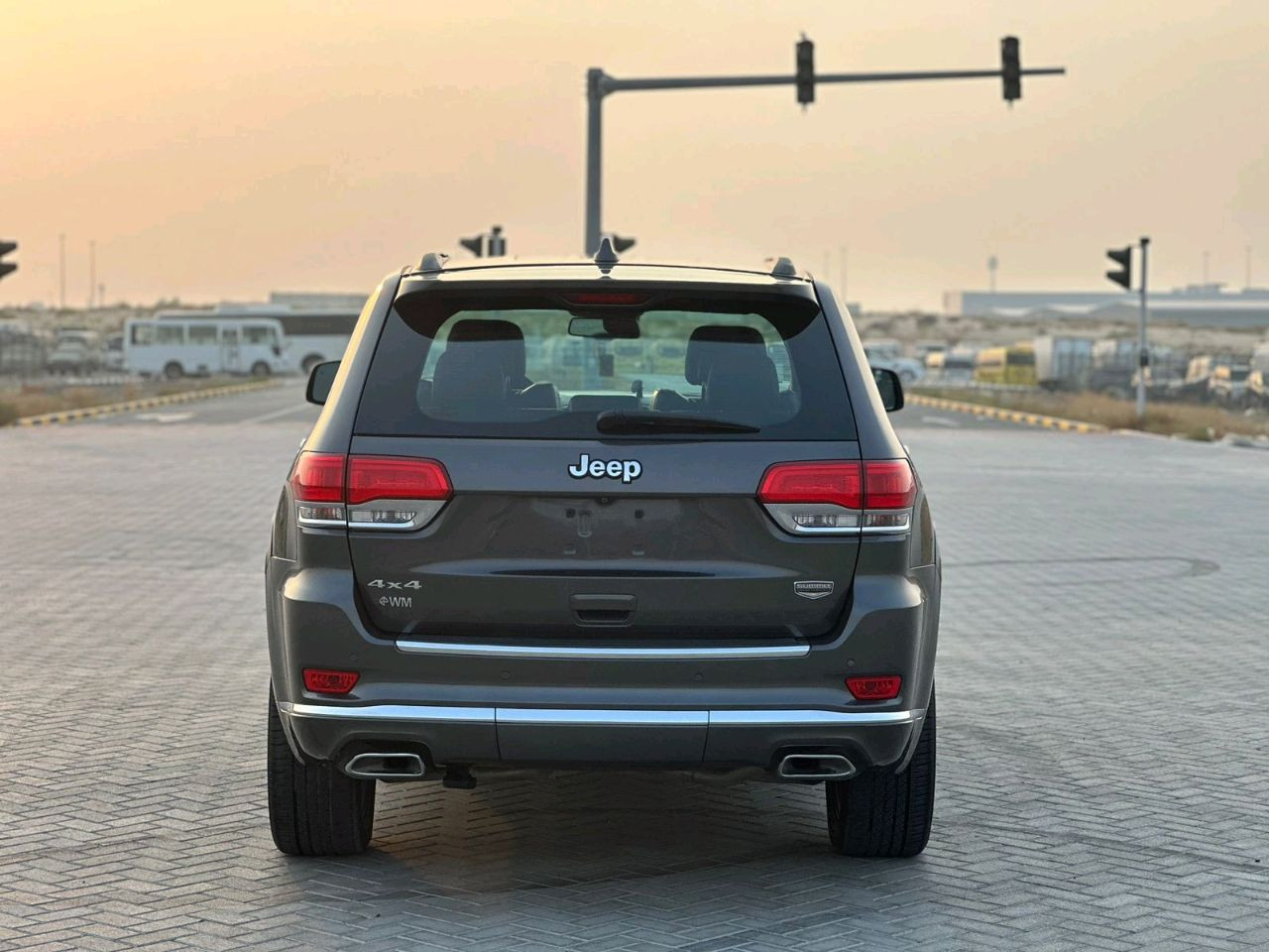 Jeep Grand Cherokee - Image 5