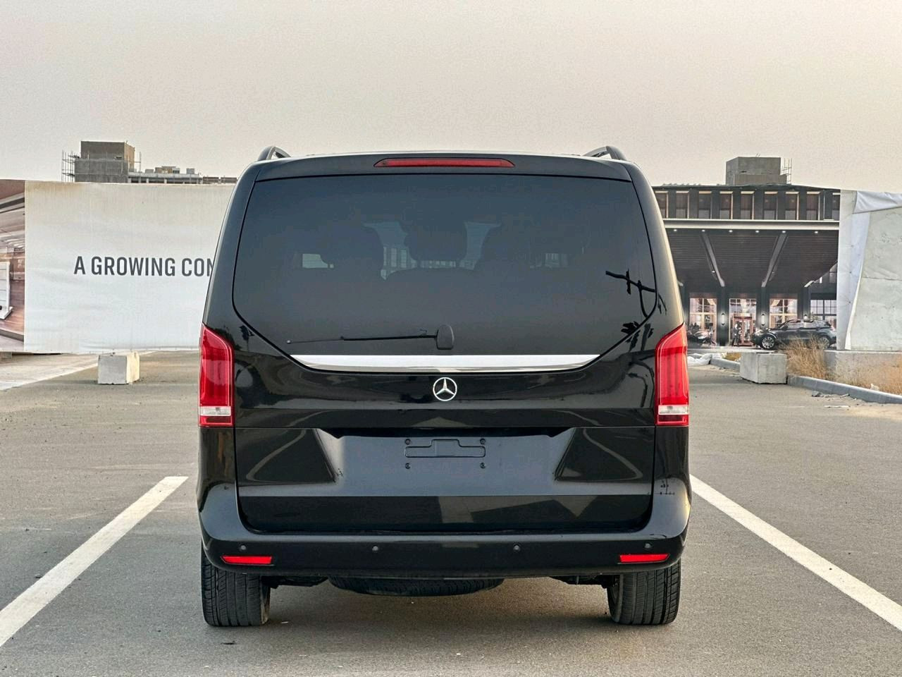 Mercedes Benz Viano - Image 3