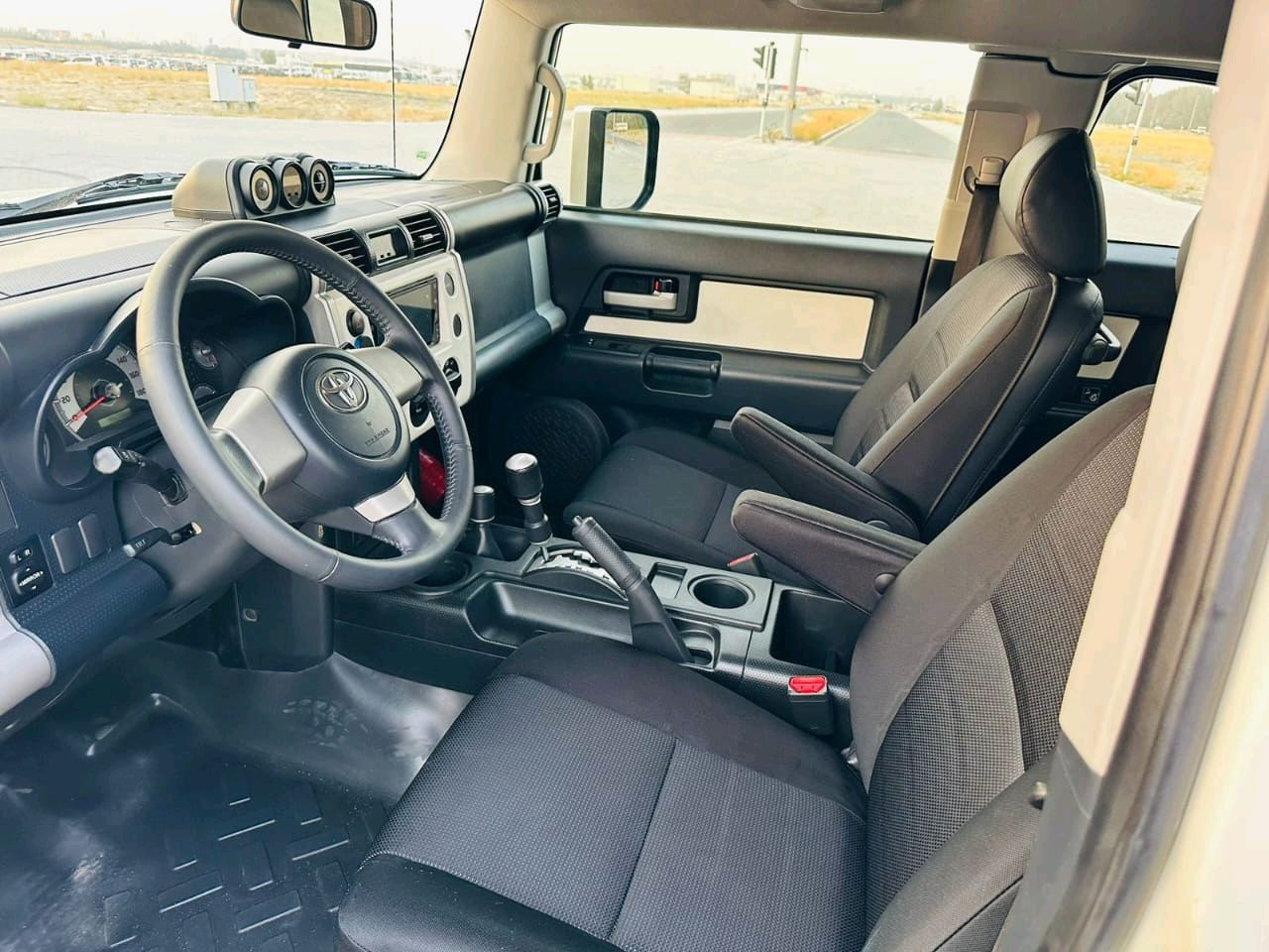 Toyota FJ Cruiser - Image 4