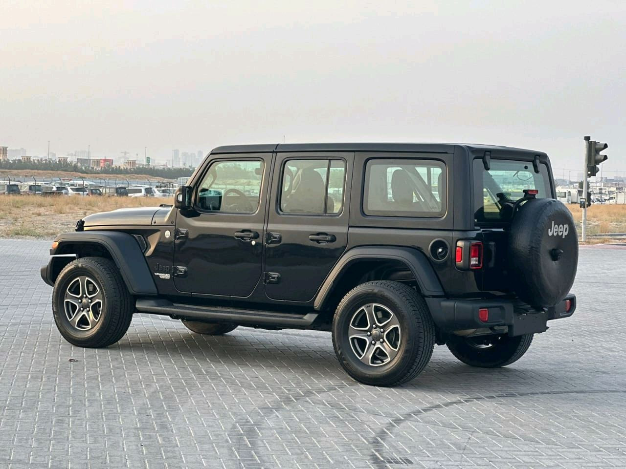 Jeep Wrangler - Image 5