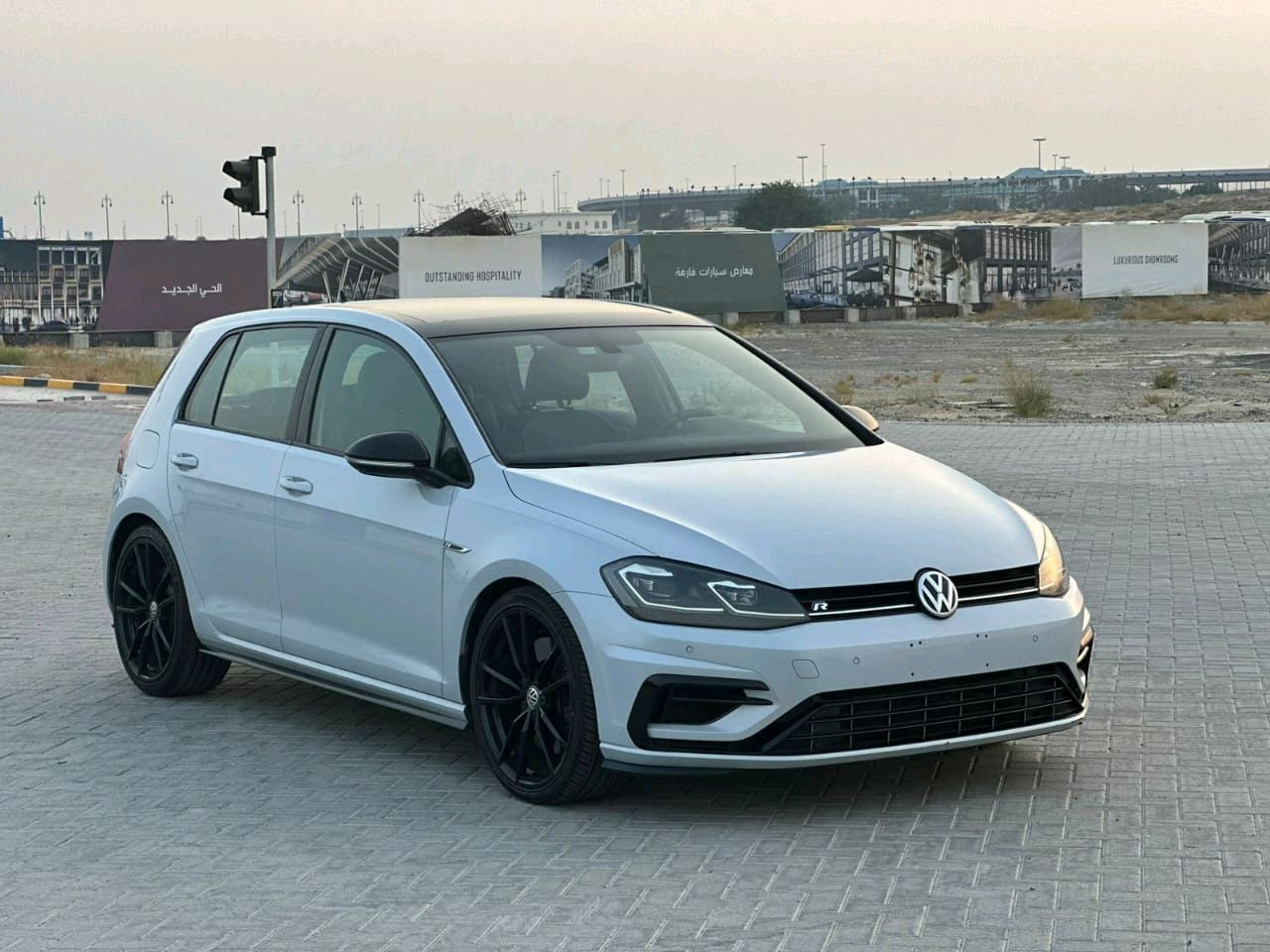 Volkswagen Golf R - Image 15