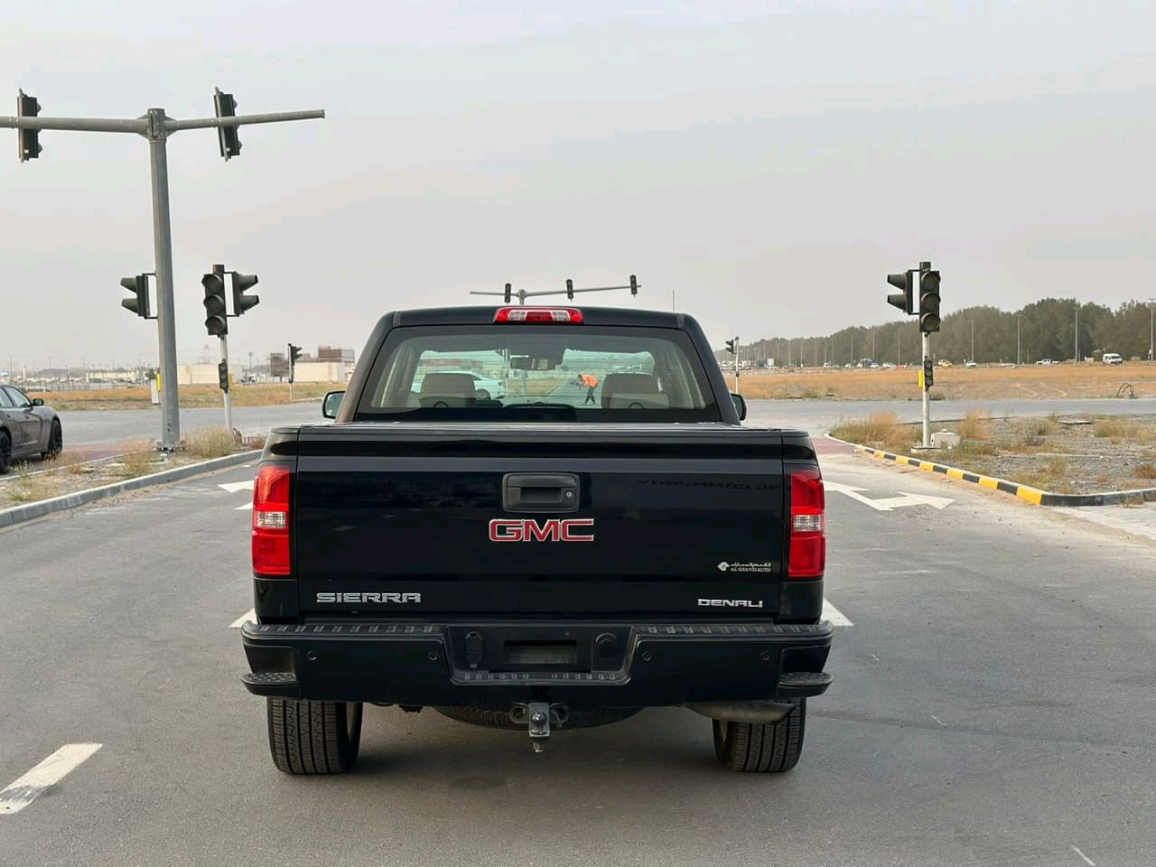 GMC Sierra - Image 5