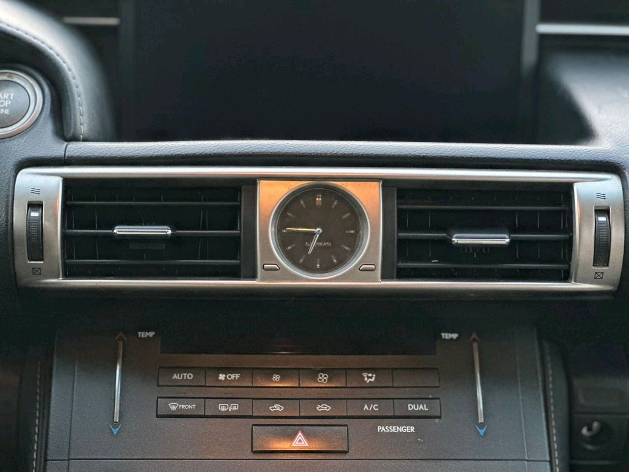 Lexus IS-Series - Image 15