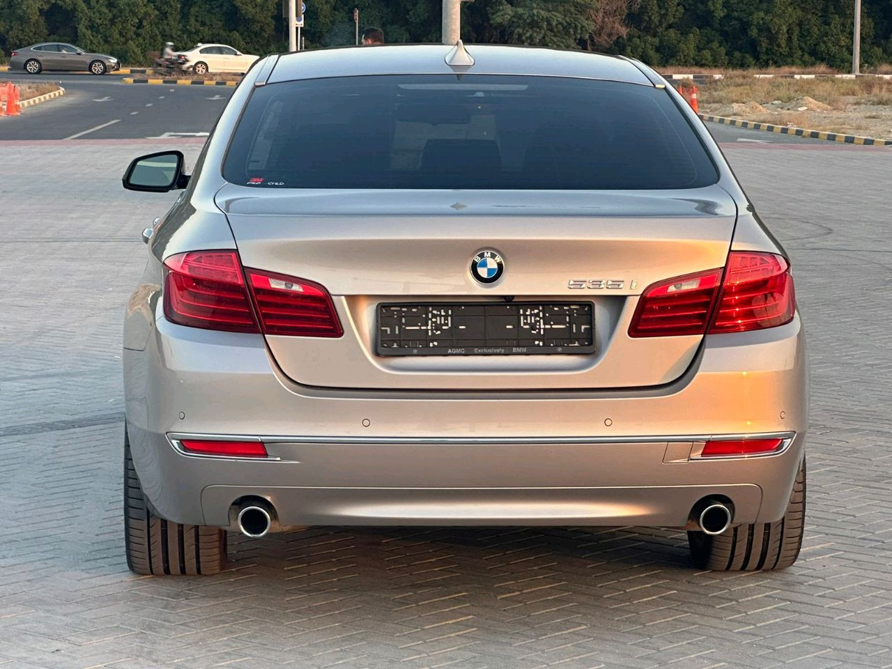 BMW 5-Series - Image 3